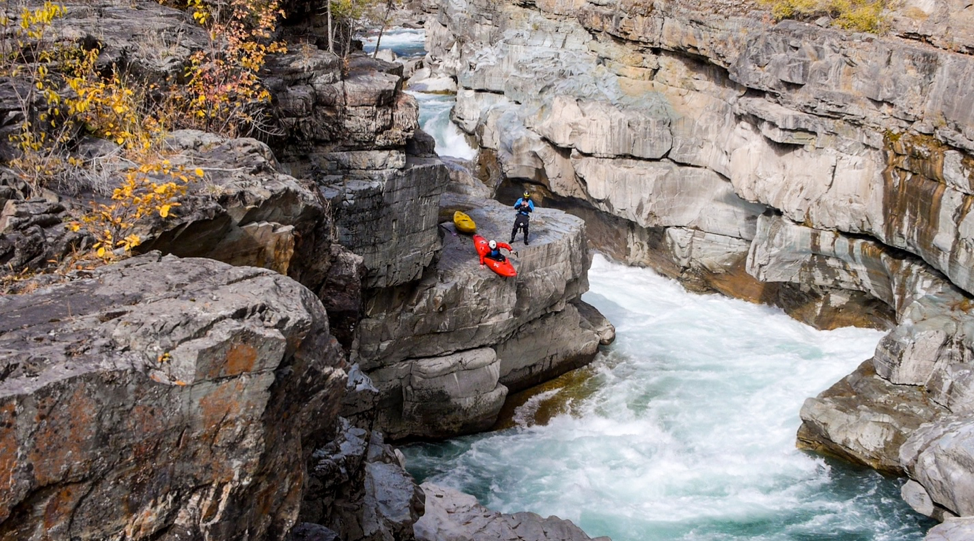 Whitewater paddling